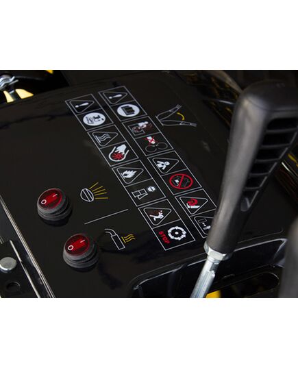 Снегоуборочник CHAMPION ST662E 6.5лс 61см 5F/2Rколеса 3.6л 80.5кг эл.стартер, фары, обогрев рук, изображение 8