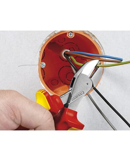 Компактные кусачки боковые X-Cut диэлектрические KNIPEX 160мм, изображение 3 от магазина Планета Инструмент Компактные кусачки боковые X-Cut диэлектрические KNIPEX 160мм, изображение 3
