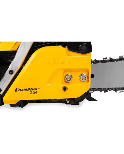 Бензопила CHAMPION 254-18 (2.5 кВт, 18") Акция (цепь + смазка пильной цепи 1л + свеча + присадка для 2-тактных двигателей 1л), изображение 2