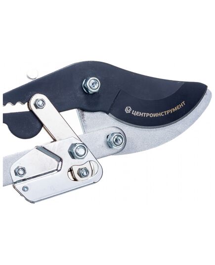 Сучкорез ЦЕНТРОИНСТРУМЕНТ 680 мм плоскостной с храповым механизмом и телескопическими ручками, изображение 5 от магазина Планета Инструмент Сучкорез ЦЕНТРОИНСТРУМЕНТ 680 мм плоскостной с храповым механизмом и телескопическими ручками, изображение 5