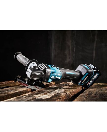 Акк. угловая шлиф. машина MAKITA GA013GU101, XGT BL 40В, 125 мм, 8500 об/м, 1x4.0 Ач BL4040F, DC40RA, Makpac4, изображение 9