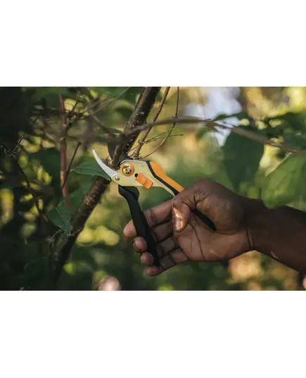 Секатор FISKARS плоскостной металлический Solid™ P331 1057163, изображение 3
